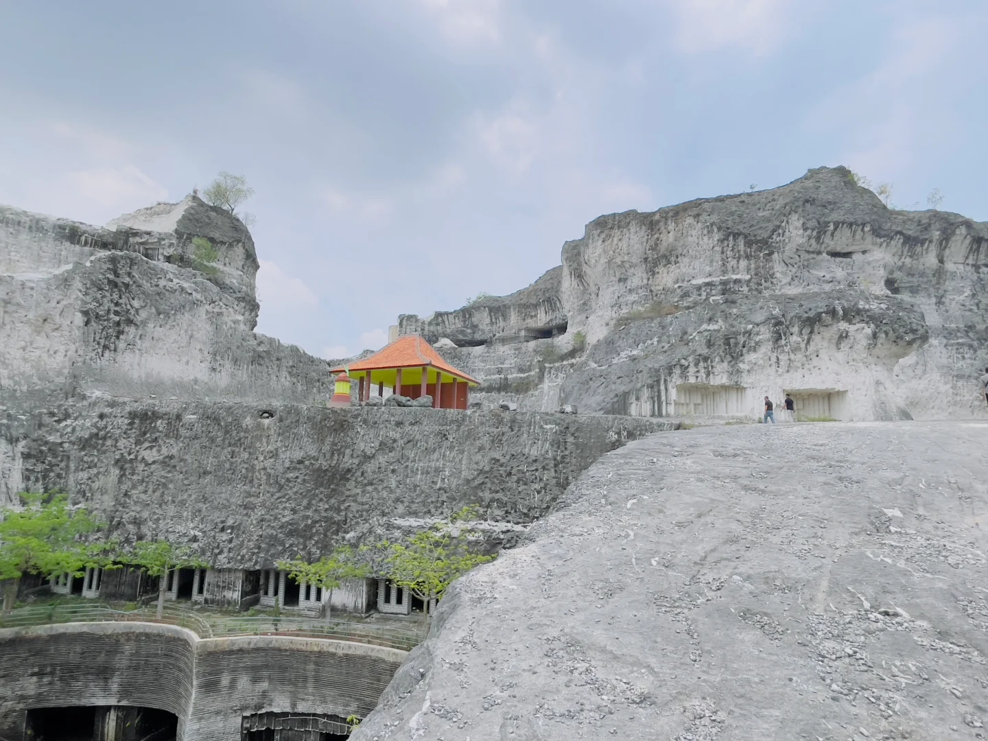 Madura Island private 1-day tour - Departing from Surabaya (including lunch)