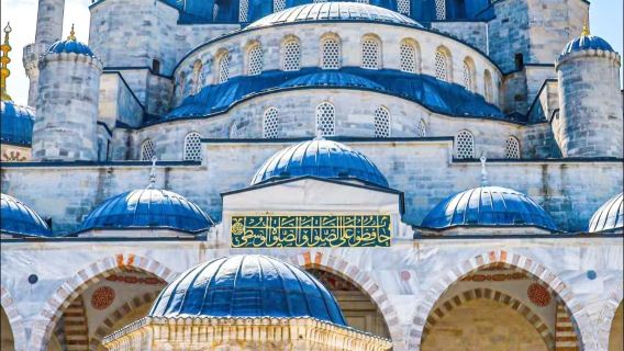 Lawatan sehari ke Istana Beylerbeyi, Bukit Çamlıca dan Basilica Cistern di Istanbul, Turki