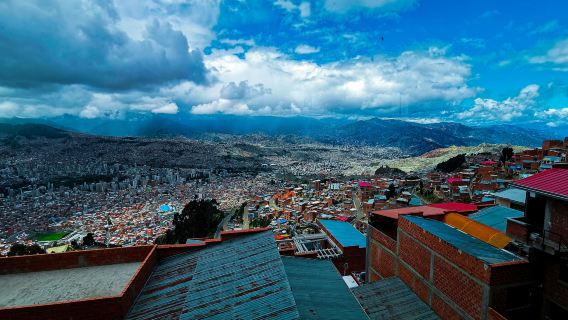 Nachfrage und Buchung/La Paz, Bolivien, Plaza Murillo, Mirador Killi Killi/Flughafen/Punkt-zu-Punkt-Transfer/Reiseleiter und Fahrer/Privater Fahrdienst