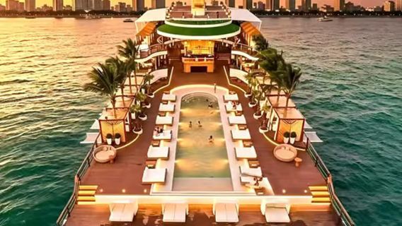 Sina Beach Club | Pattaya Floating Meeresbar-Club-Erlebnis