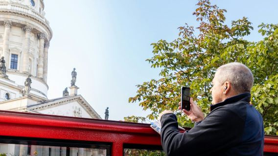 Berlino: pass combinato 24 ore per autobus hop-on hop-off e museo della DDR