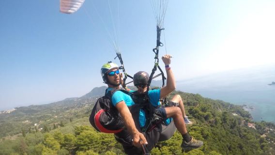 Korfu: Paragliding-Tandemflug über Pelekas