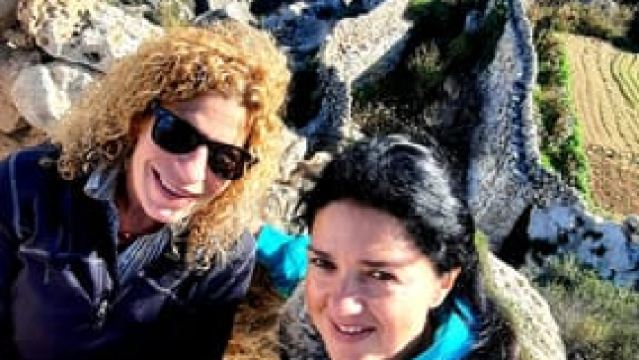 Gozo Diluncurkan: Tur Hiking Berpemandu dengan Bouldering