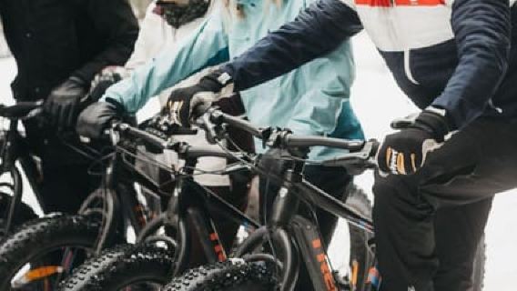 Jyvaskyla: tour in fat bike nella foresta invernale finlandese