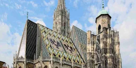 維也納+斯蒂芬大教堂+國家圖書館+安可鍾+美景宮【中文地陪】