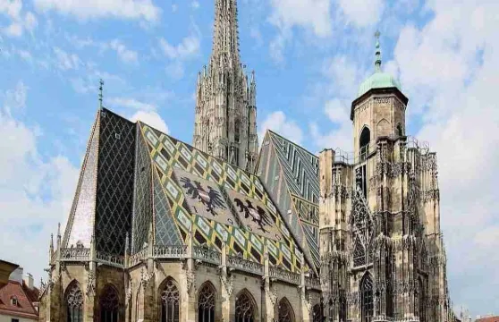 維也納+斯蒂芬大教堂+國家圖書館+安可鍾+美景宮【中文地陪】