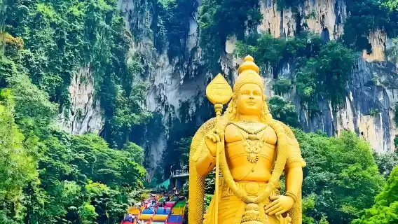 吉隆坡黑風洞+國家清真寺+雙峰塔+獨立廣場+茨廠街一日遊