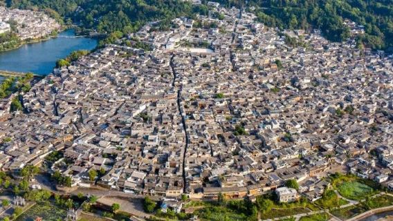 騰衝熱海+滇西抗戰紀念館+疊水河+及順古鎮一日遊【8人小團】