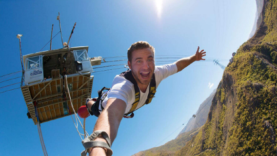 Volo con la Nevis Swing / Esperienza del Catapulta (fornito da AJ Hackett)