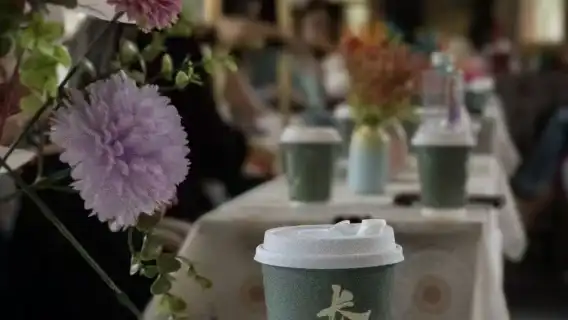 紅旗街54路文旅復古專列【換裝+文創紀念品+飲品+維修車間】