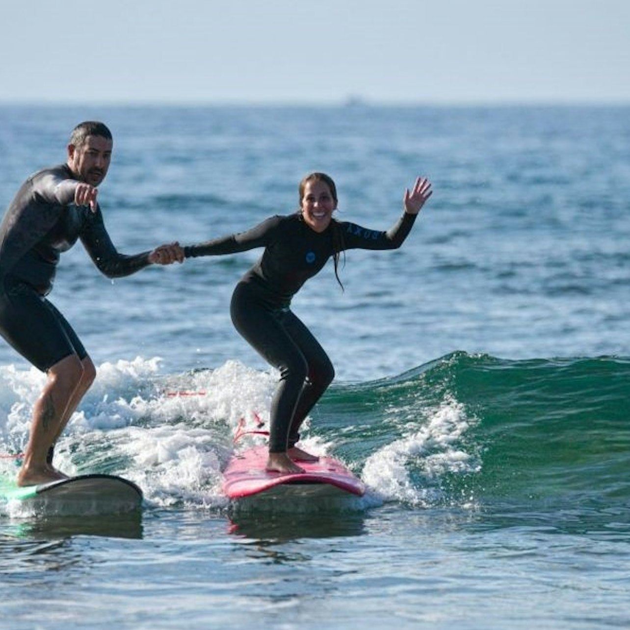 Clases de surf privadas o en grupo reducido en Playa de las Américas