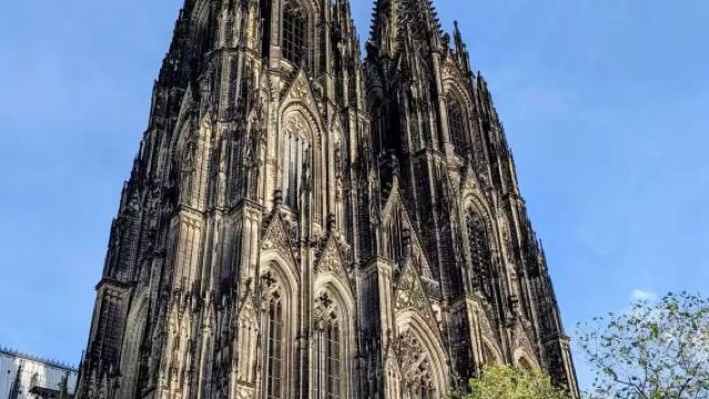 德國科隆大教堂+萊茵河畔老街一日遊【10H包車+免費定制】