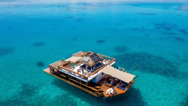 Excursión a la plataforma marina Cloud 9 en Fiyi