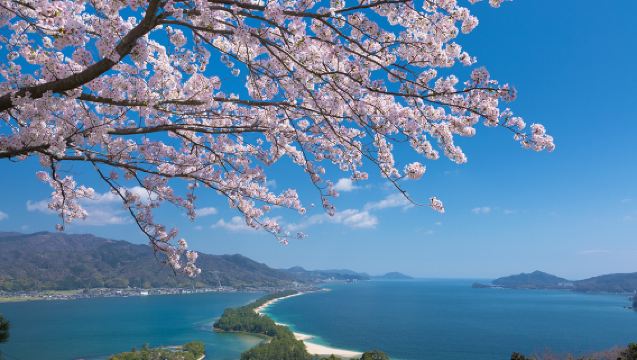 Departing from Osaka | 1-day tour to Japan's Three Great Views Amanohashidate + Ine Funaya Cruise + Miyama Thatched Village