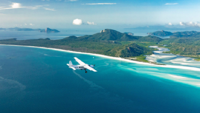 Whitsundays Scenic Flight Experience in Australia [Enjoy breathtaking views of the Whitsundays, Great Barrier Reef, Heart Reef, Whitehaven Beach, and Hill Inlet within 60 minutes]