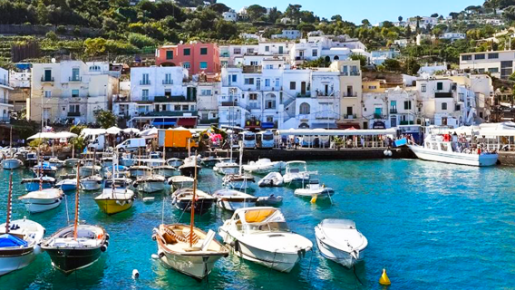 Italia - Tour di un giorno a Capri: Grotta Azzurra, Crociera, Andata e ritorno da Roma, Giardini di Augusto