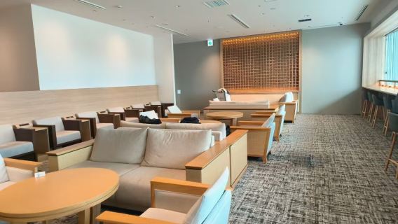Voucher para o Lounge no Aeroporto Internacional de Fukuoka, Japão (Conexão/Espera + Descanso/Refeições + Lounge VIP)