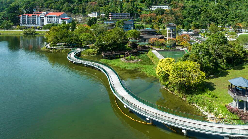 台湾花蓮タロコ国家公園＋縦谷風景 山海の出会い プライベート専用車