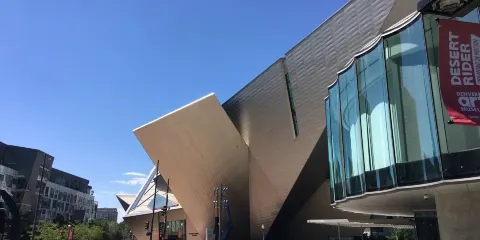 美國丹佛藝術博物館+市政廳金頂大廈+莫莉布朗之家包車遊+不含門票