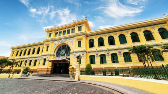 Bureau central de poste de Saïgon à Hô Chi Minh-Ville, Vietnam – Un bureau de poste pour comprendre un siècle de transformations urbaines