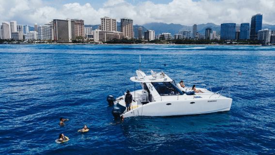 Honolulu, USA - Waikiki Sunset Cruise - 2 Hours Charter