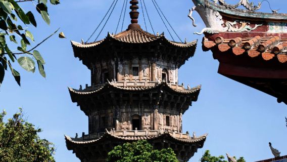 Quanzhou Kaiyuan Temple + West Street + Bell Tower + China Fujian-Taiwan Relations Museum + Quanzhou Ancient City + Guanyue Temple one-day tour