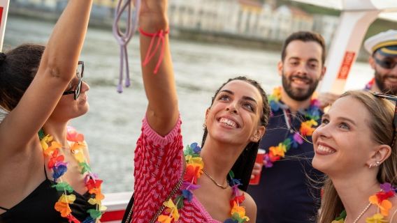 Porto: Douro River Party Boat with Sunset Option