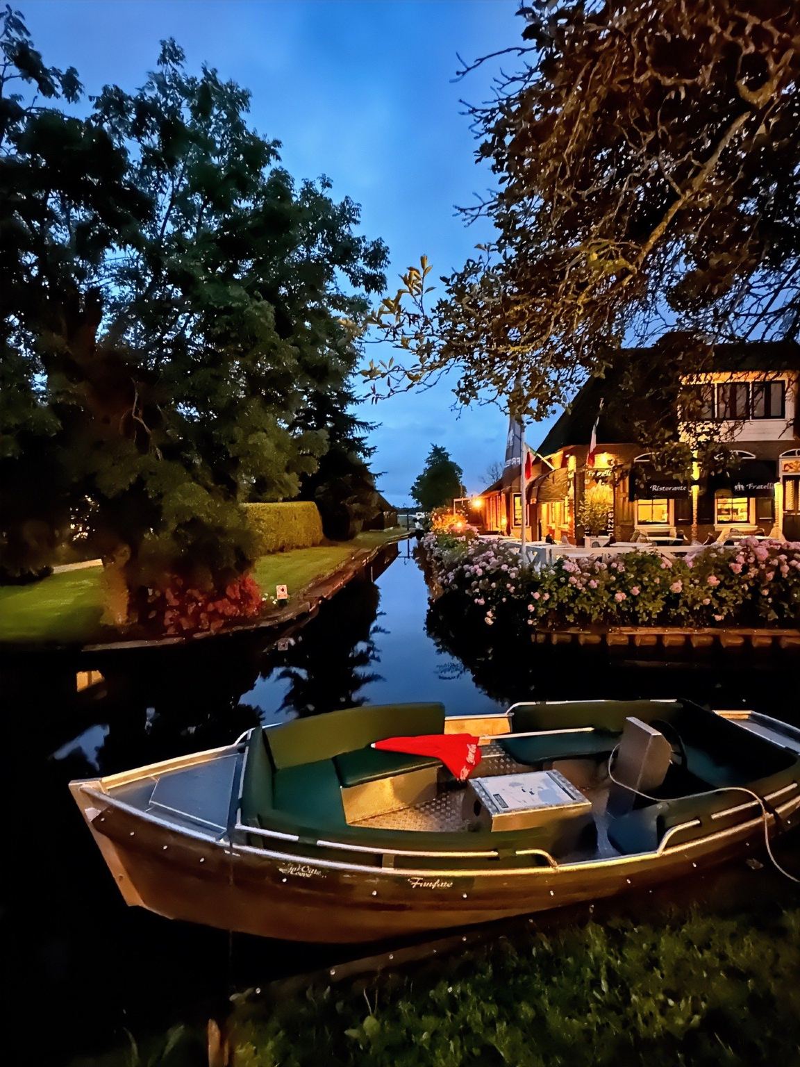 羊角村+沃倫丹+風車村一日遊