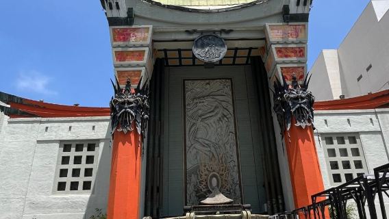 洛杉磯來回棕櫚泉沙漠山奧萊 + 高空纜車中文包車一日遊