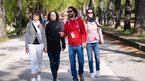 Lucca: Morning Food Tour with Snacks and Coffee