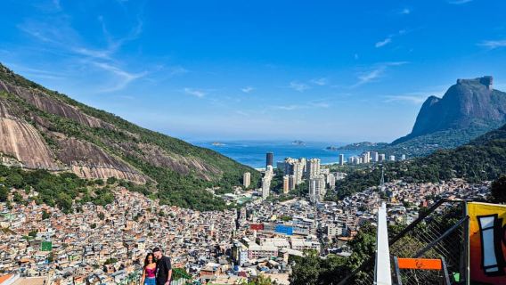 Jeep'n'Culture: Rocinha Favela und Tijuca-Regenwald-Tour