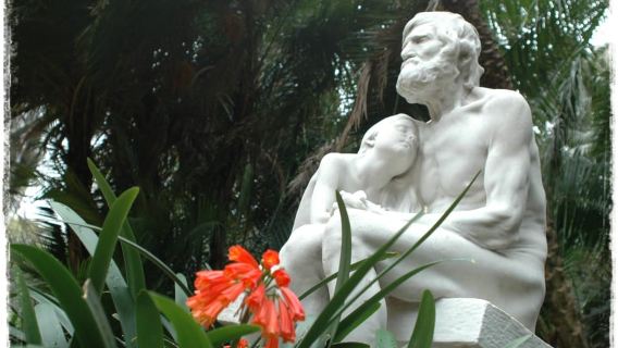 Các tác phẩm điêu khắc của Vườn Bách thảo & Thưởng thức trà Mate