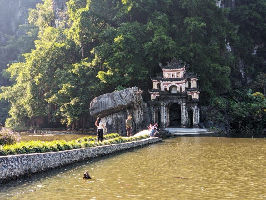 Tour xe đạp điện Ninh Bình - Tam Cốc Wonders plus