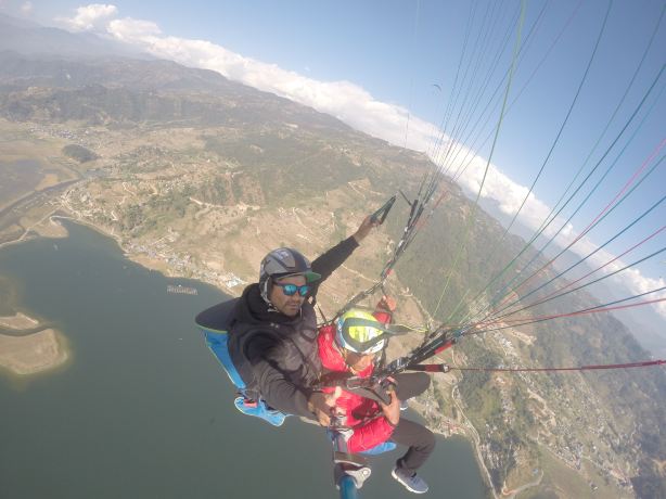 博卡拉滑翔傘飛行體驗 【滑翔傘體驗 - 30分鐘飛行（感受刺激）】