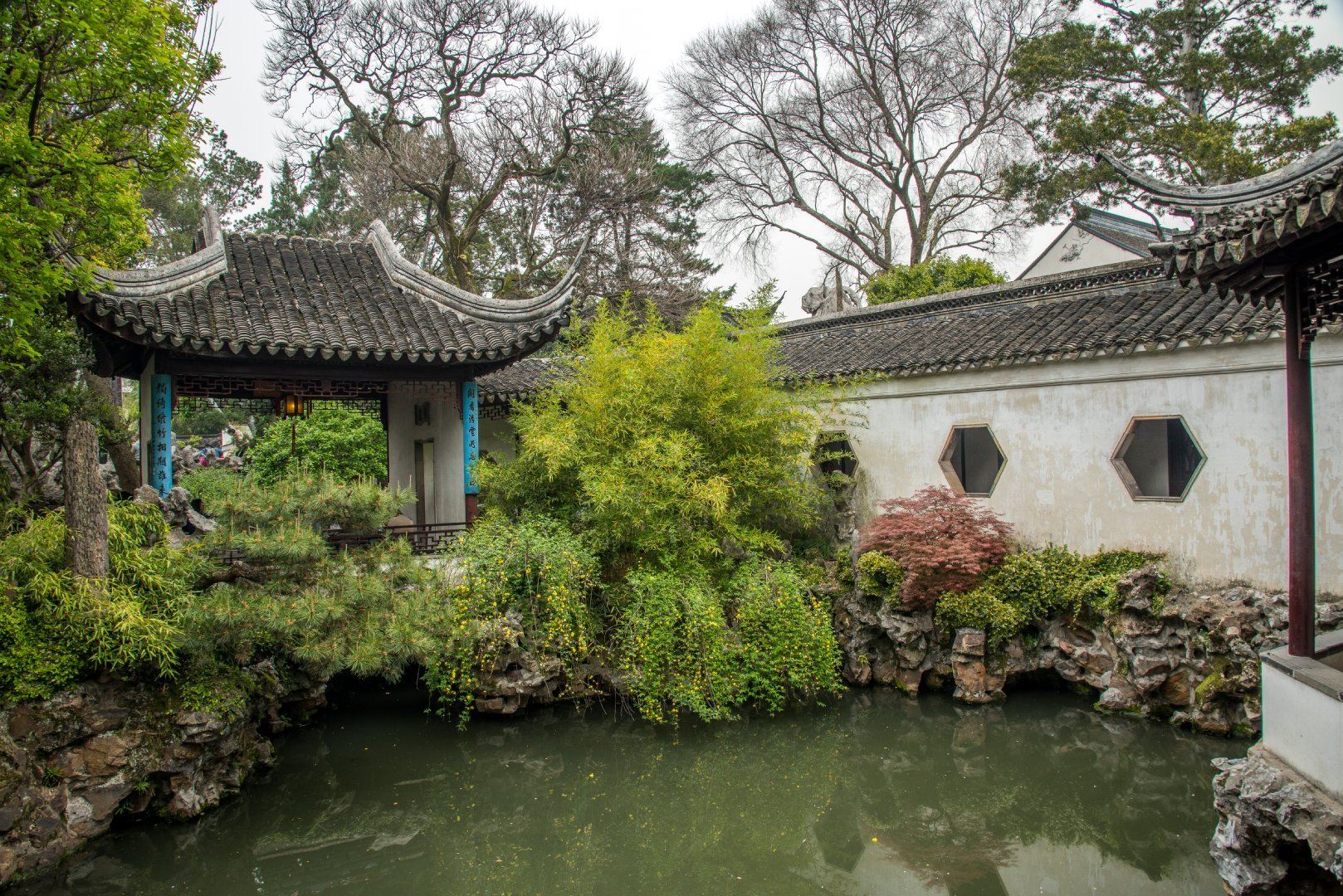 Suzhou Humble Administrator's Garden, Hanshan Temple, Tiger Hill, Lion Grove Garden, Shantang Street - Chinese-language group tour for one day.