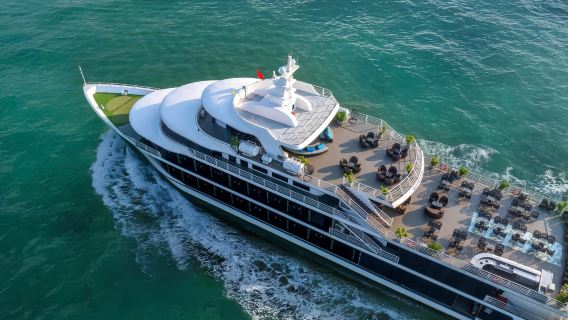 Sea Octopus Cruise: majestic heritage & exquisite cuisine aboard a 5-star cruise