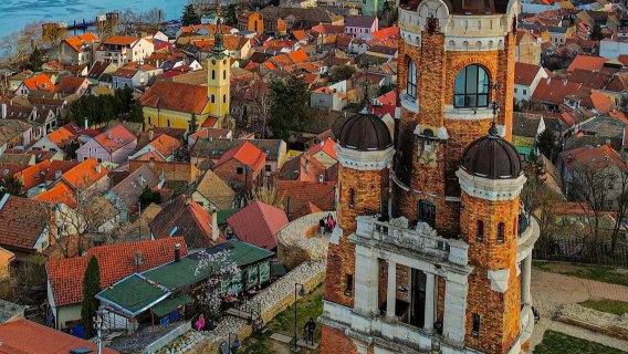 巴爾幹歷史秘境：貝爾格萊德來回諾維薩德包車一日遊