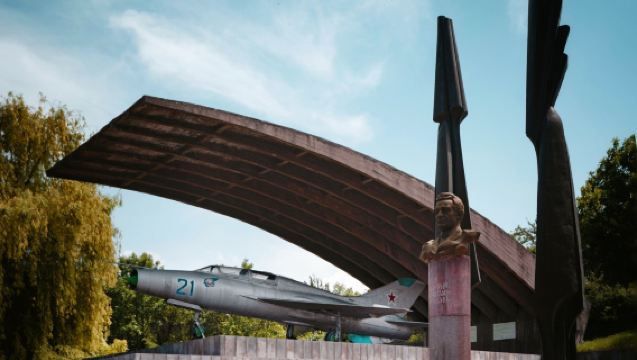 Perjalanan satu hari sewa kendaraan pribadi ke Biara Sanahin dan Museum Mikoyan di Armenia