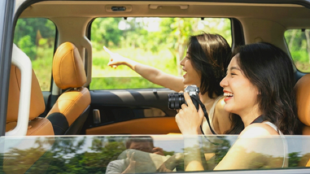 Hanoi to Halong Bay Private Round-Trip Transfer | Direct to the Dreamy Seascape