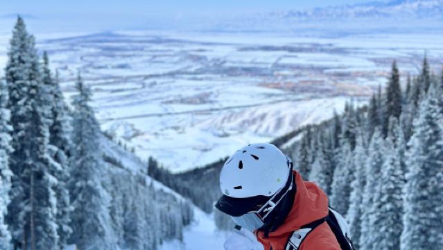 [Pakej Ski Sehari di Gunung Baiyun, Urumqi] Termasuk Pengangkutan + Perlengkapan Ski + Tiket Ski | Gabungan Bebas untuk Keseronokan Meluncur