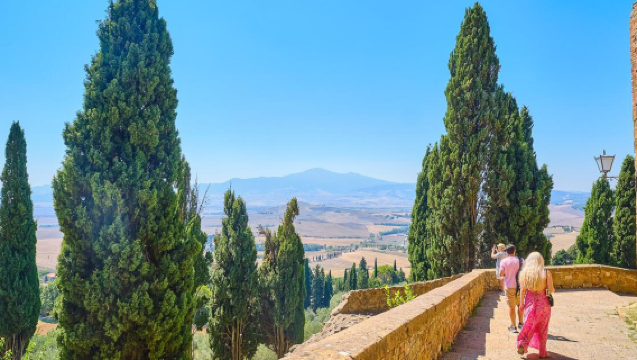 Excursión de un día al Valle de Orcia, Montepulciano y Pienza en la Toscana italiana con ida y vuelta desde Roma