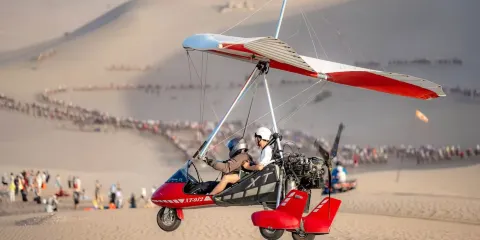 敦煌鳴沙山/直升機/滑翔機三角翼/【空中俯瞰月牙泉】