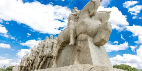 巴西全境翻譯| 中文-葡語| 商務|旅遊陪同 覆蓋全國範圍|包車|歡迎查詢
