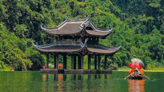 Ninh Binh Multi-Day Tour: Bai Dinh Pagoda, Hoa Lu, Trang An, Tam Coc & Mua Cave