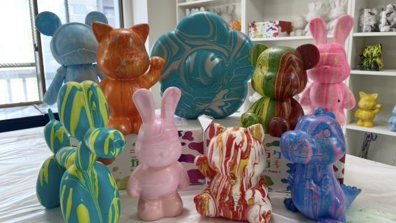 Fukuoka Exclusive: Paint Your Own Lucky Cat or Animal Figurine