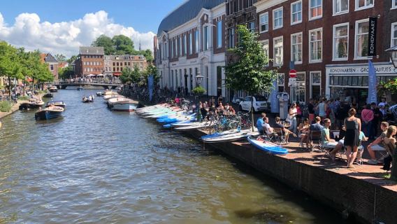 Leiden: Paddleboard Rental to Explore Leiden's Canals