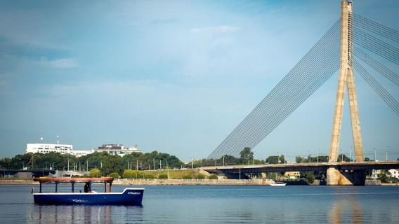 Riga: Audio-Guided Sightseeing Tour by Canal Boats