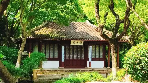 上海朱家角古鎮水鄉包團半日遊（可選手搖船+古鎮特色小吃）