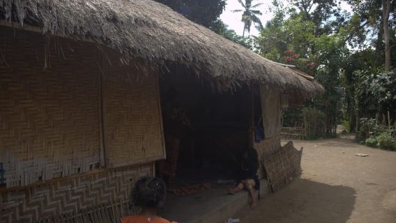 Best of Lombok: Tribe Villages, Traditions & Waterfalls