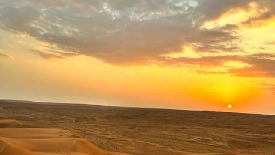 Overnight Desert Adventure: 4WD Luxury Safari in Salalah